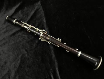 Photo G. M. Bundy Paris Wood Bb Clarinet, Serial #1470
